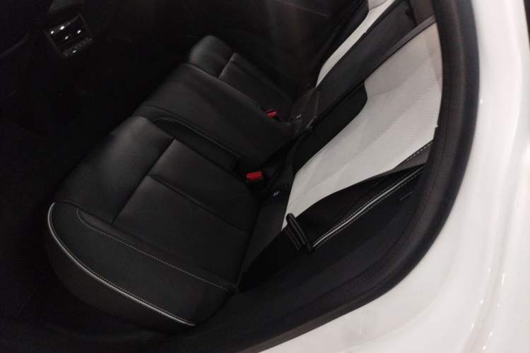 Used Buick E4 2023 GS Edition Interior 4