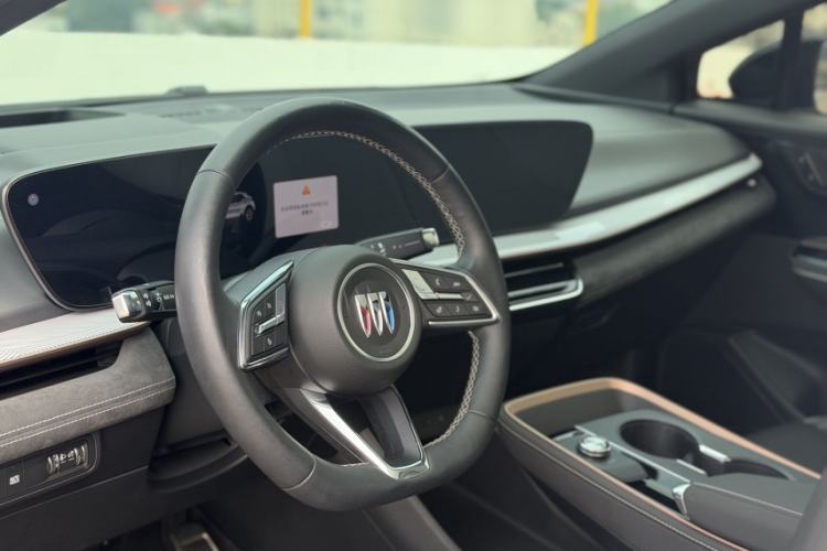 Used Buick E4 2023 GS Edition Interior 4