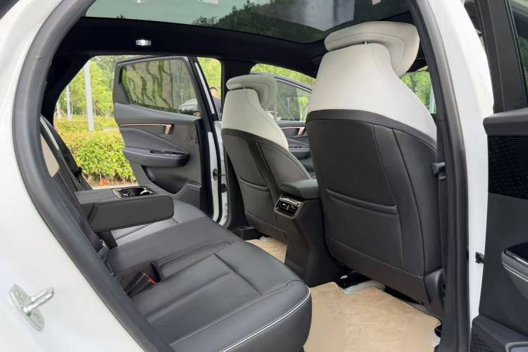 Used Buick E4 2023 GS Edition Interior 5