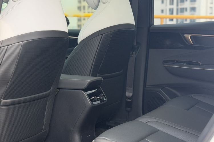 Used Buick E4 2023 GS Edition Interior 6