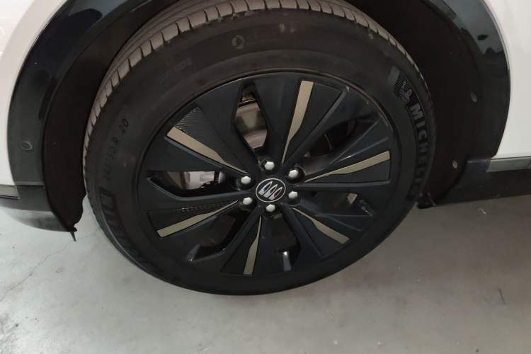Used Buick E4 2023 GS Edition Left Front Wheel Hub