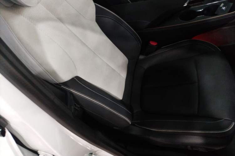 Used Buick E4 2023 GS Edition Right Front Seat