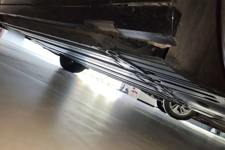 Used Buick E4 2023 GS Edition Right Side Sill