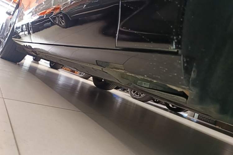 Used Buick E4 2023 GS Edition Right Side Sill