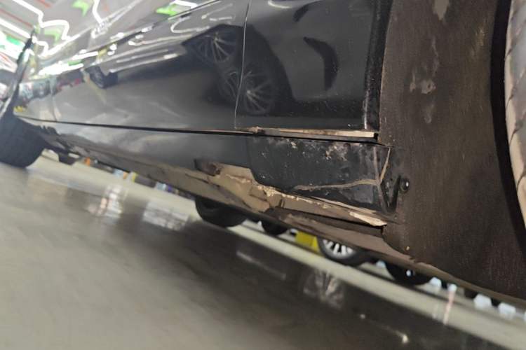 Used Buick E4 2023 GS Edition Right Side Sill