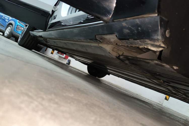 Used Buick E4 2023 GS Edition Right Side Sill