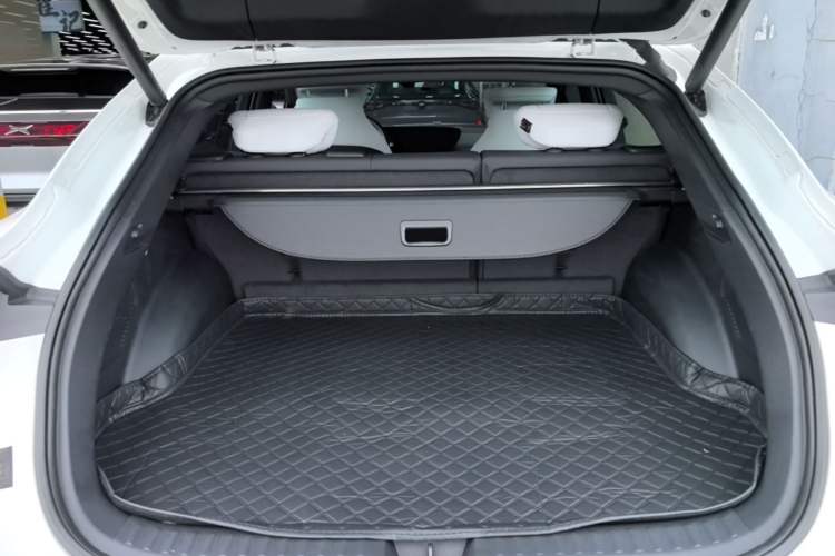 Used Buick E4 2023 GS Edition Trunk