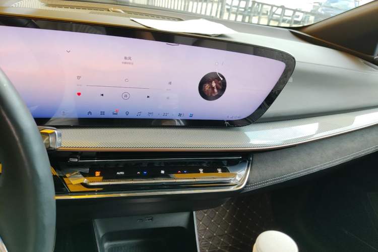 Used Buick E4 2023 GS Edition Audio And AC Panel