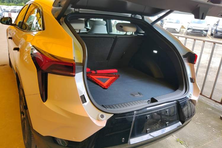 Used Buick E4 2023 GS Edition Trunk