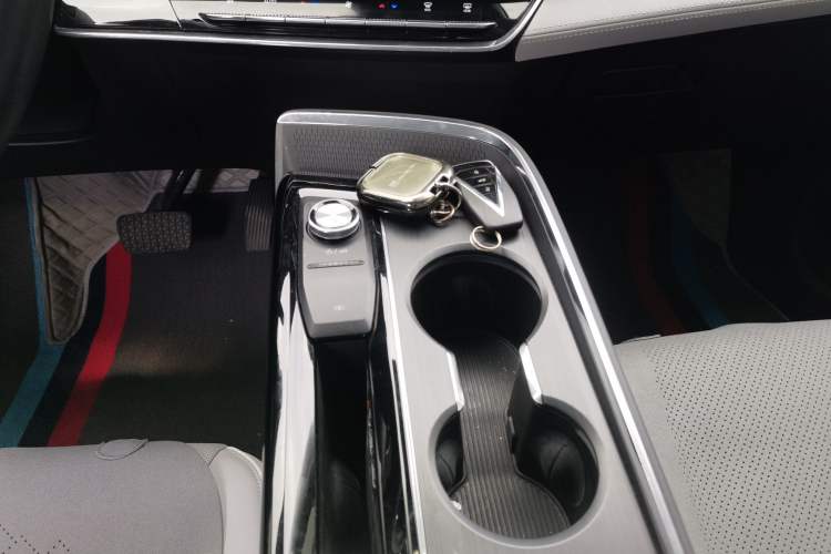 Used Buick E5 2023 Zhenxiang Standard Range Edition Gear Lever