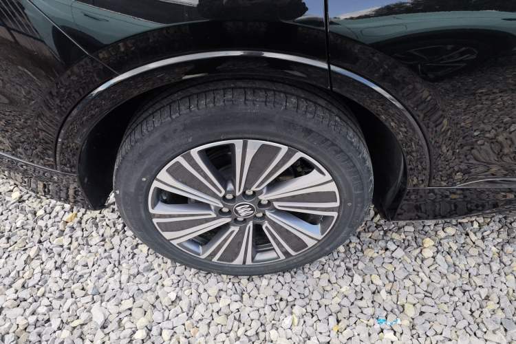 Used Buick E5 2023 Zhenxiang Standard Range Edition Right Rear Wheel Hub