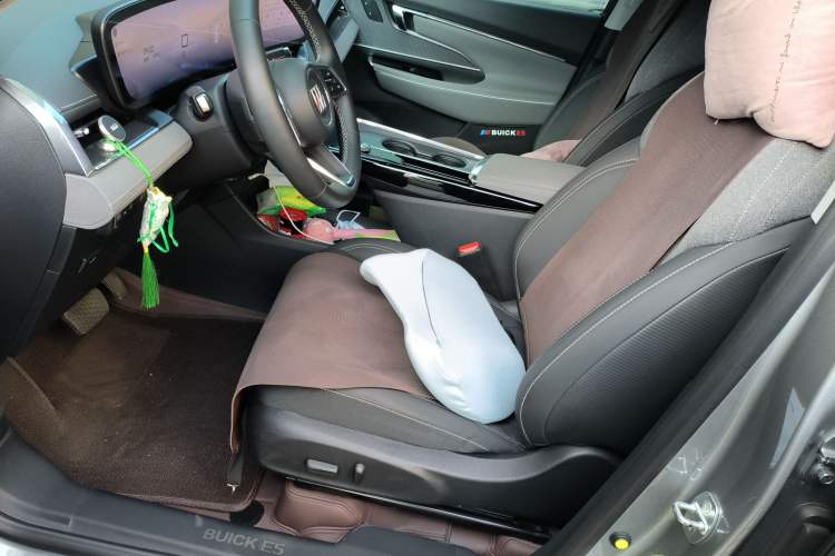 Used Buick E5 2023 Pioneer Edition Left Front Seat