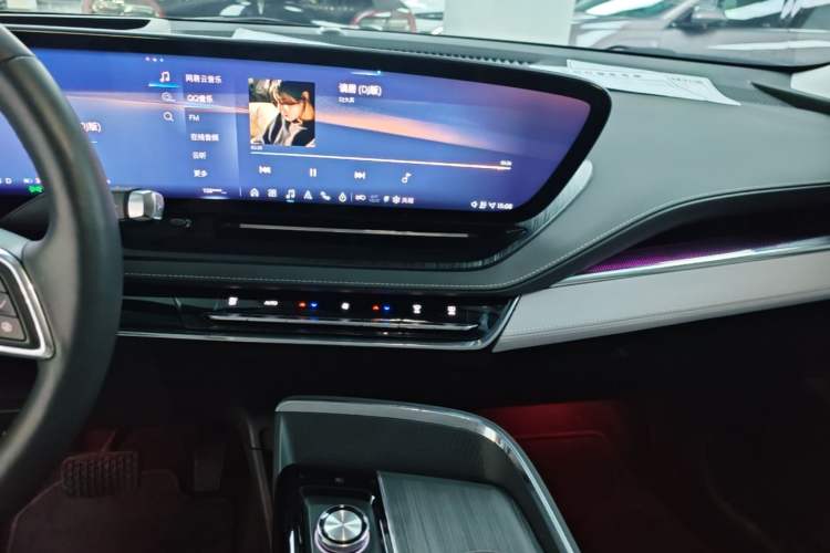 Used Buick E5 2023 Zhenxiang Standard Range Edition Audio And AC Panel