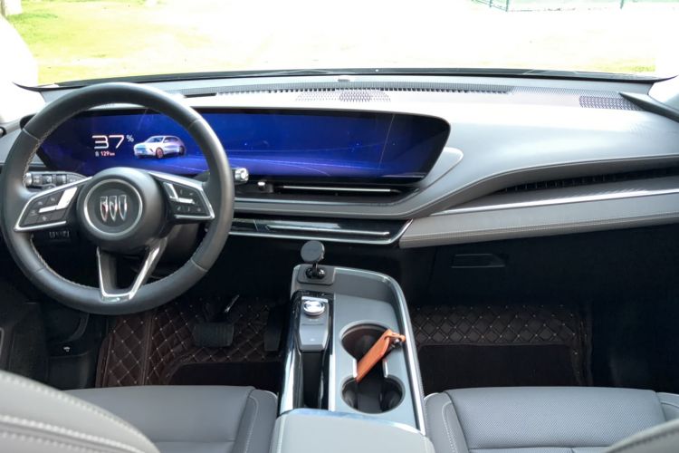 Used Buick E5 2023 Zhenxiang Standard Range Edition Center Console