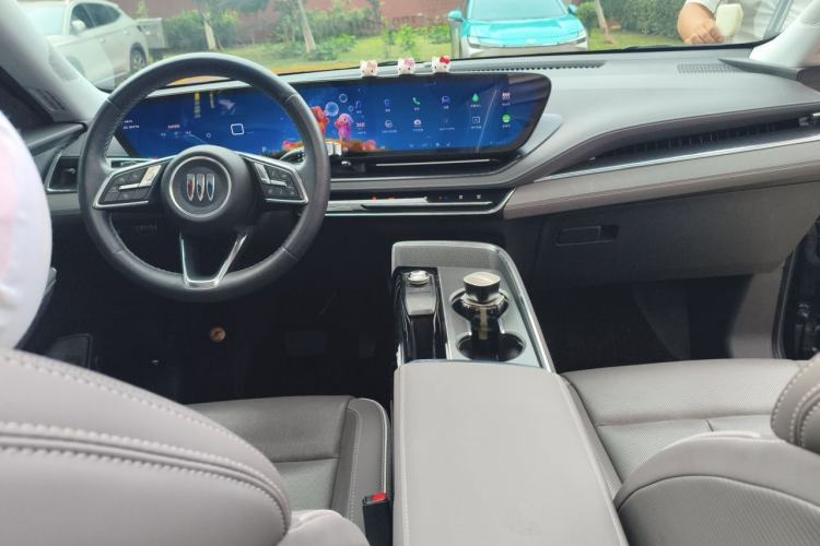 Used Buick E5 2023 Zhenxiang Standard Range Edition Center Console