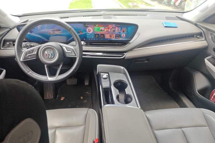 Used Buick E5 2023 Zhenxiang Standard Range Edition Center Console