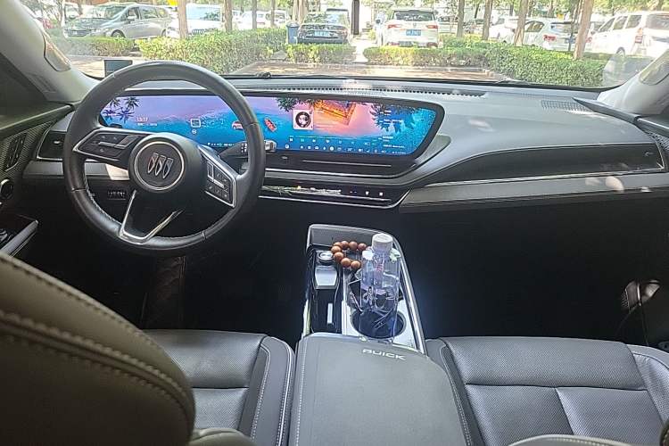 Used Buick E5 2023 Zhenxiang Standard Range Edition Center Console