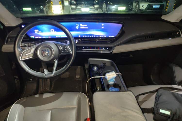 Used Buick E5 2023 Zhenxiang Standard Range Edition Center Console