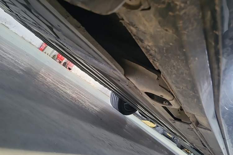 Used Buick E5 2023 Zhenxiang Standard Range Edition Chassis Rear Right