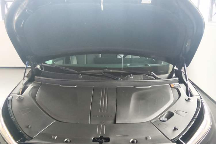 Used Buick E5 2023 Zhenxiang Standard Range Edition Engine Bay