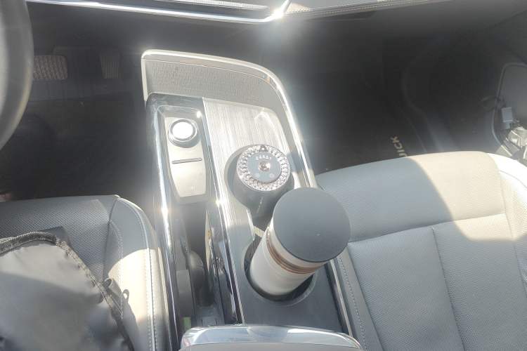 Used Buick E5 2023 Zhenxiang Standard Range Edition Gear Lever