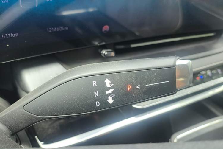 Used Buick E5 2023 Zhenxiang Standard Range Edition Gear Lever