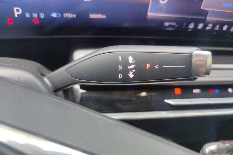Used Buick E5 2023 Zhenxiang Standard Range Edition Gear Lever