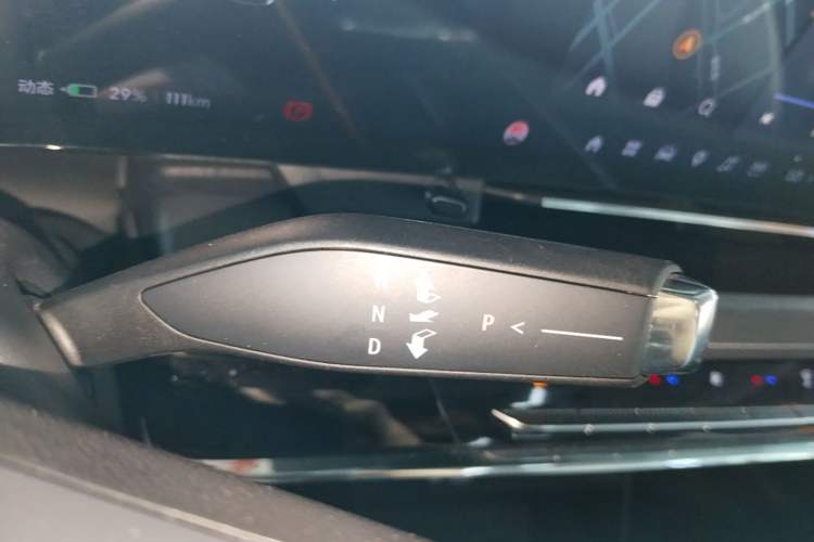 Used Buick E5 2023 Zhenxiang Standard Range Edition Gear Lever
