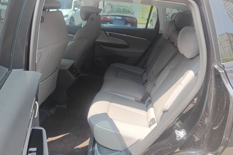 Used Buick E5 2023 Zhenxiang Standard Range Edition Interior 2