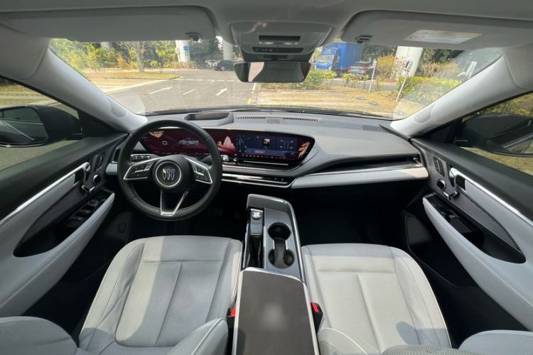 Used Buick E5 2023 Zhenxiang Standard Range Edition Interior 2