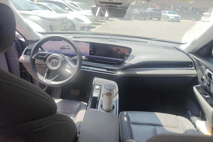 Used Buick E5 2023 Zhenxiang Standard Range Edition Interior 3