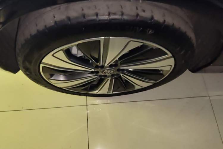 Used Buick E5 2023 Zhixiang Standard Range Edition Left Front Wheel Hub