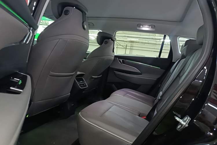 Used Buick E5 2023 Zhenxiang Standard Range Edition Left Rear Seat