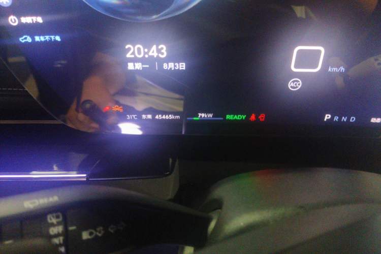 Used Buick E5 2023 Premium Long-Range Version Odometer Close Up