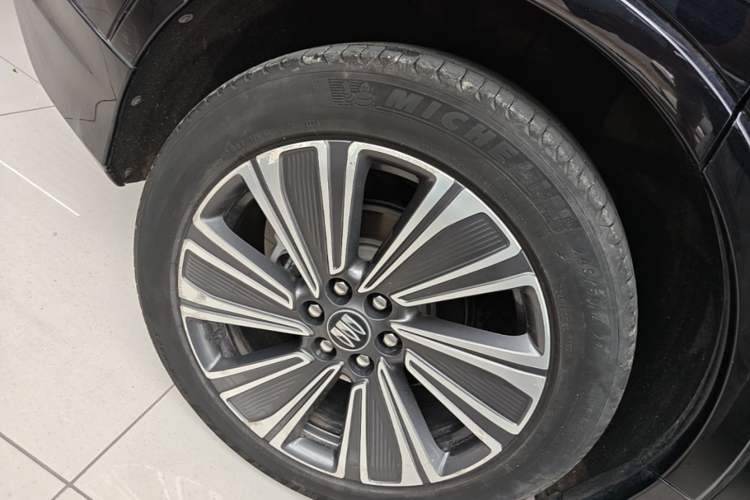 Used Buick E5 2023 Zhenxiang Standard Range Edition Right Rear Wheel Hub