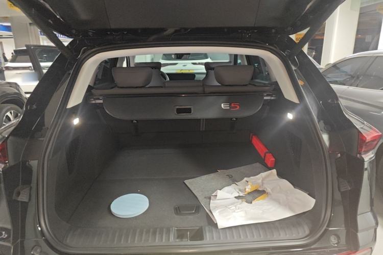 Used Buick E5 2023 Zhenxiang Standard Range Edition Trunk