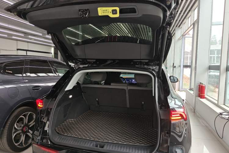 Used Buick E5 2023 Zhenxiang Standard Range Edition Trunk