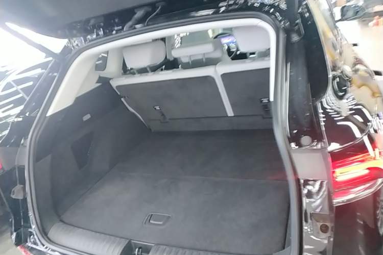 Used Buick E5 2023 Zhenxiang Standard Range Edition Trunk