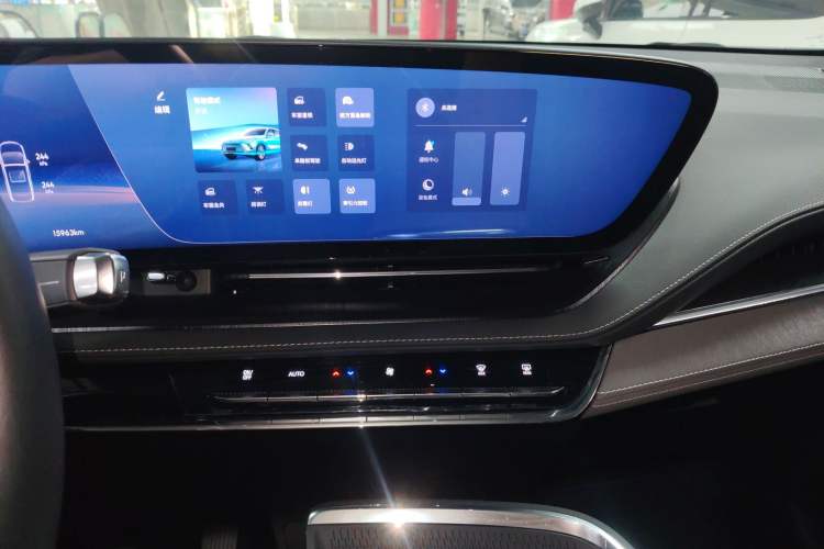 Used Buick E5 2023 Zhixiang Standard Range Edition Audio And AC Panel
