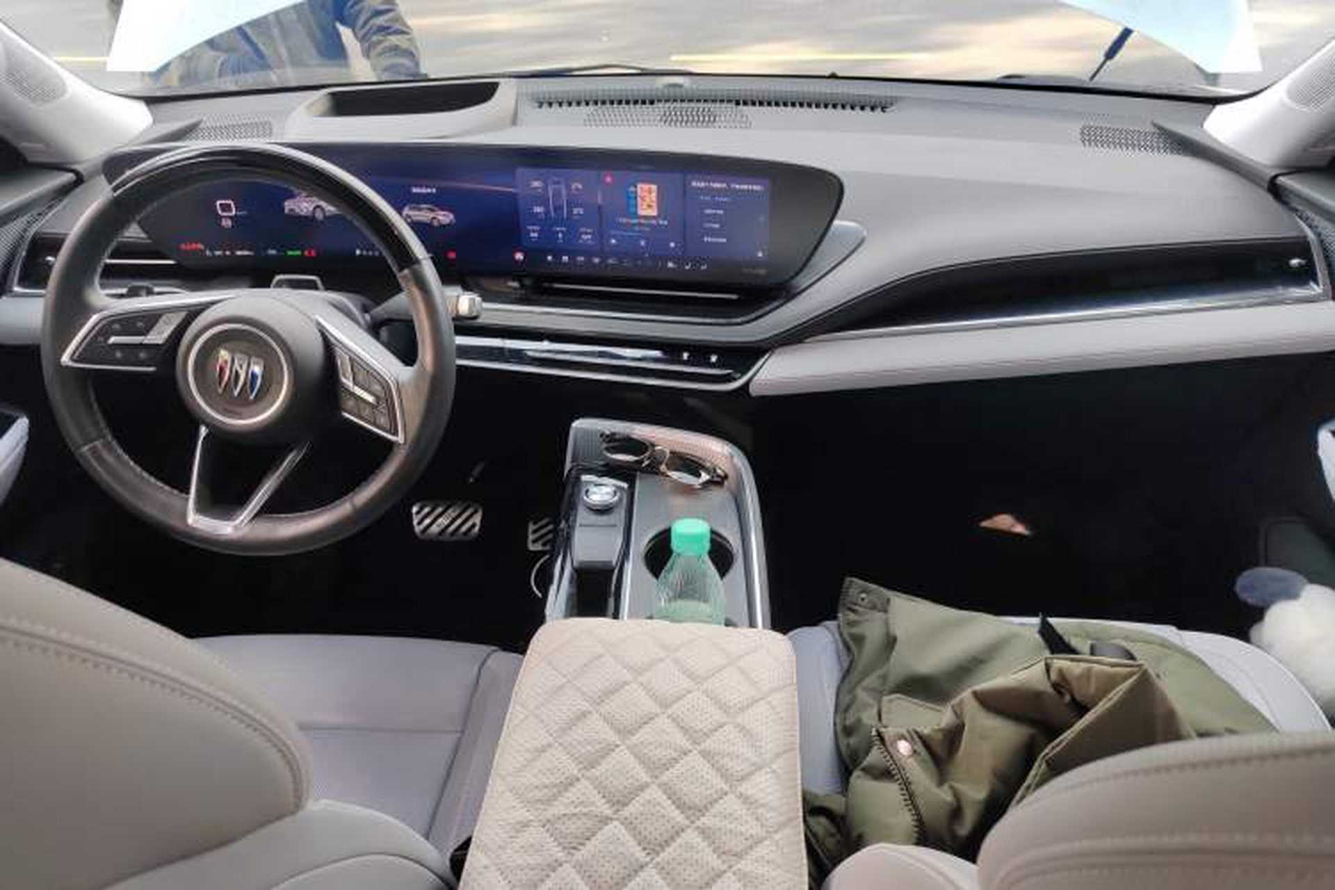 Used Buick E5 2023 Zhenxiang Standard Range Edition Center Console
