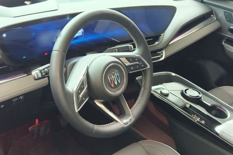 Used Buick E5 2023 Zhenxiang Standard Range Edition Center Console