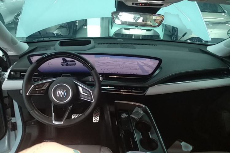 Used Buick E5 2023 Zhenxiang Standard Range Edition Center Console