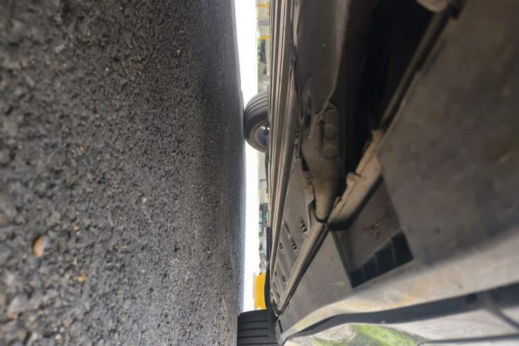 Used Buick E5 2023 Zhenxiang Standard Range Edition Chassis Front Left