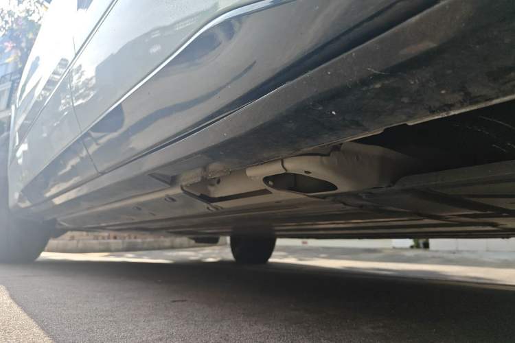 Used Buick E5 2023 Zhenxiang Standard Range Edition Chassis Rear Left
