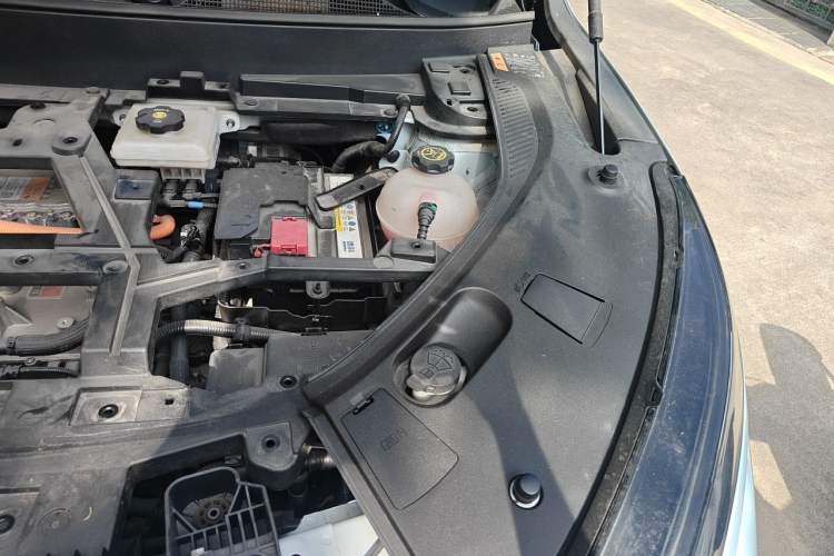 Used Buick E5 2023 Zhenxiang Standard Range Edition Engine Bay Left
