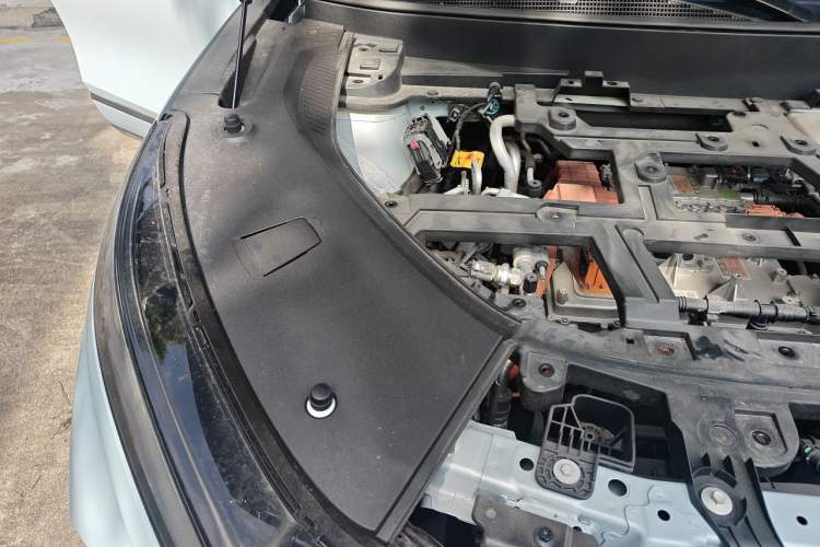 Used Buick E5 2023 Zhenxiang Standard Range Edition Engine Bay Right