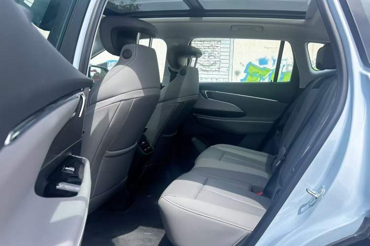 Used Buick E5 2023 Zhenxiang Standard Range Edition Interior 1