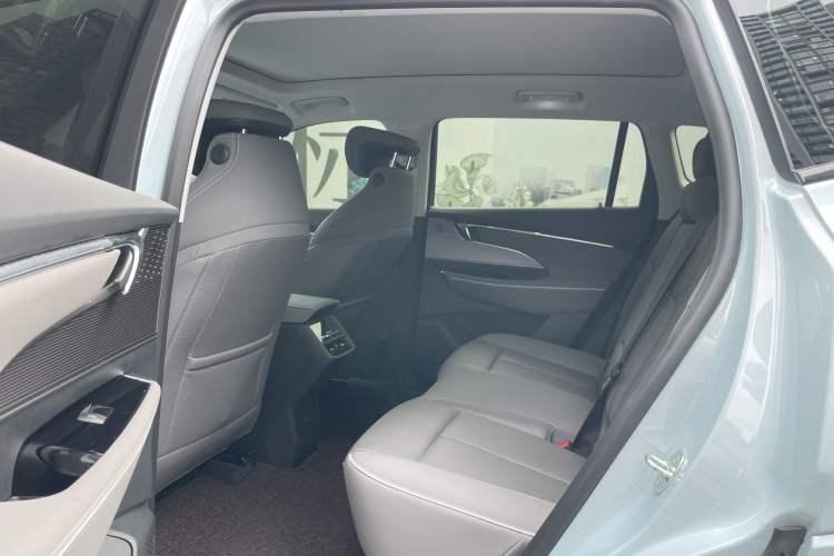 Used Buick E5 2023 Zhenxiang Standard Range Edition Interior 6