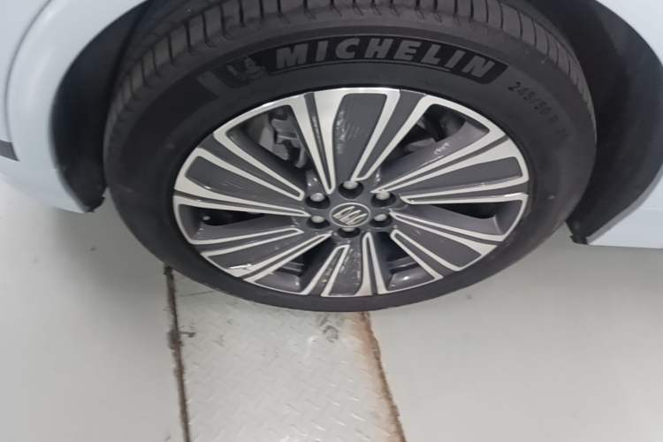 Used Buick E5 2023 Premium Long-Range Version Left Front Wheel Hub