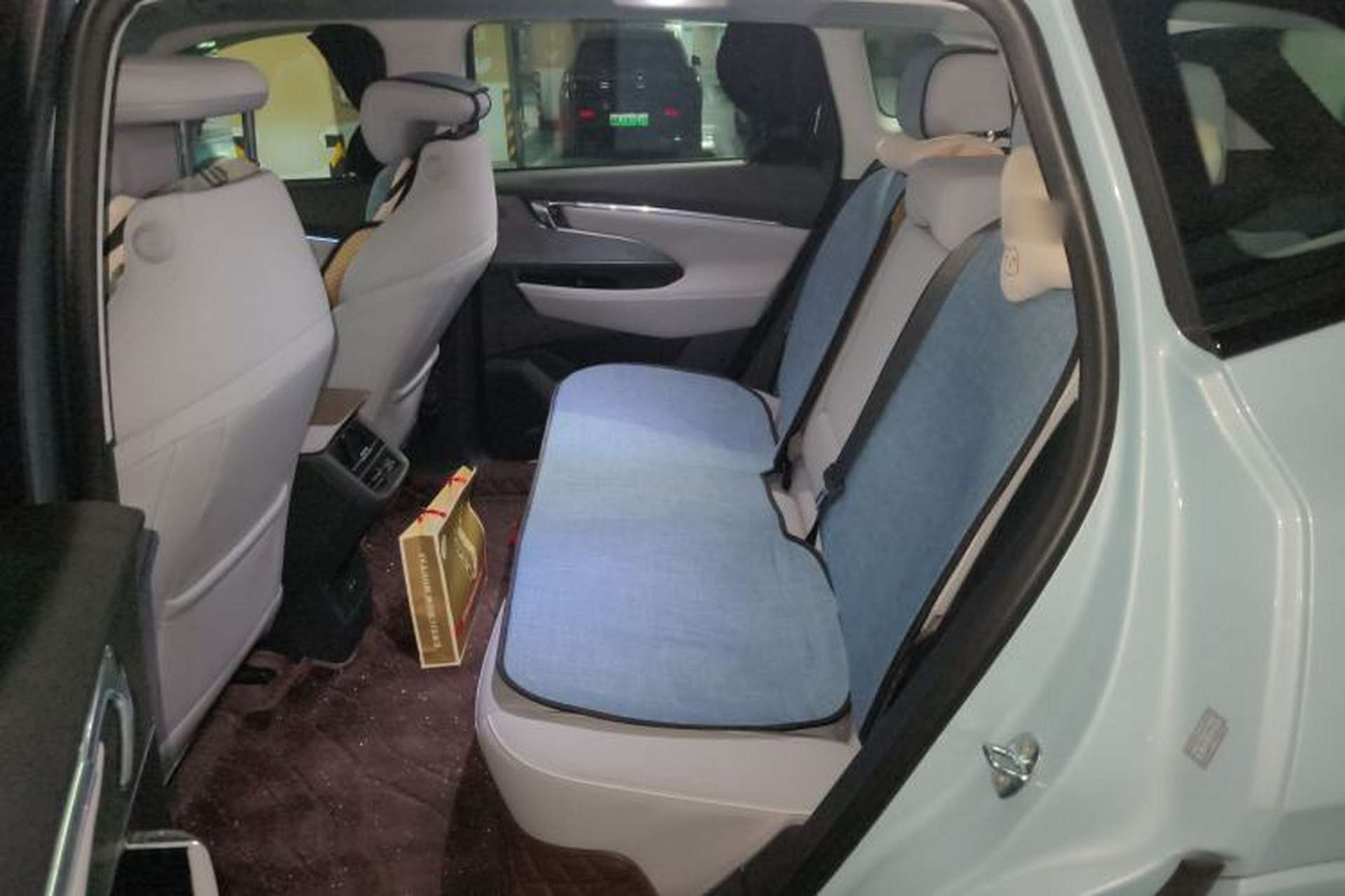 Used Buick E5 2023 Premium Long-Range Version Left Rear Seat